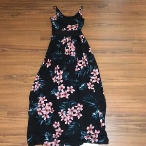 NEW Women's Beach Party Floral Maxi Dress Peep Waistline Size Small